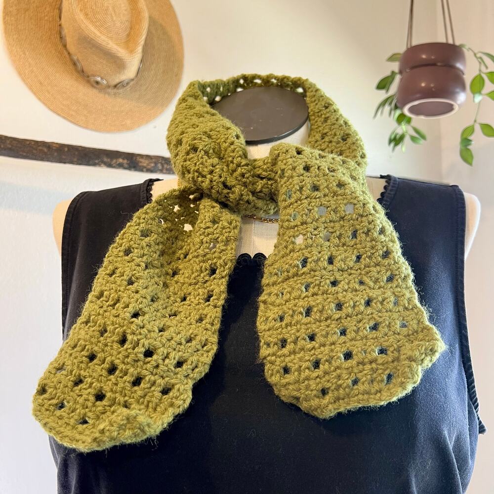 Green Handmade Woven Knit Neck Tie Scarf Wrap